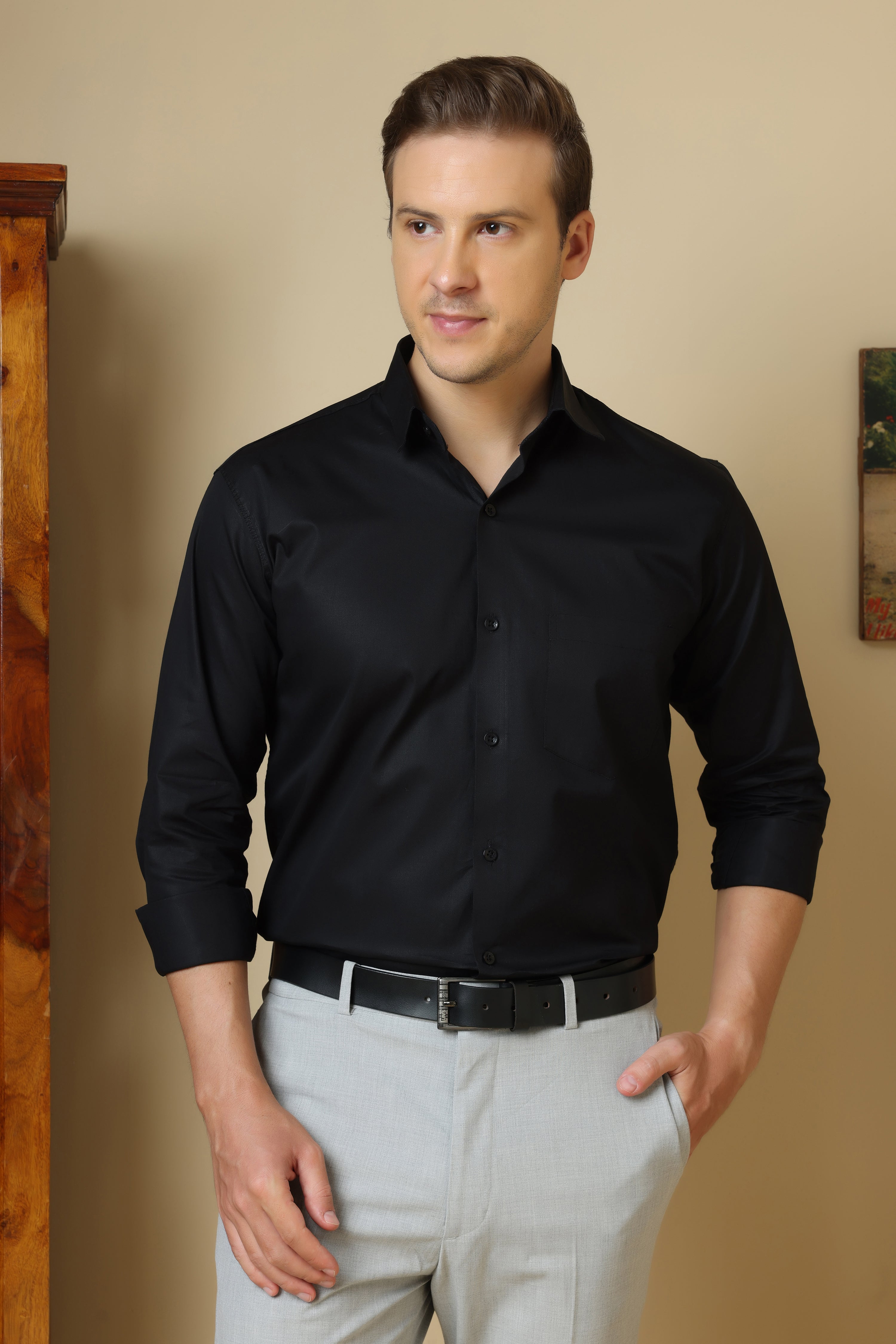 Formal black solid shirt for men